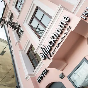 Aparthotel Blackhome Boutique I Contactless Check-in, Innsbruck